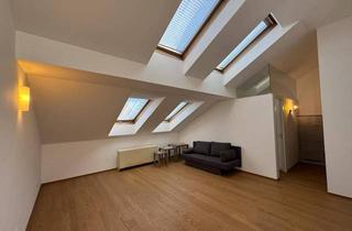 Wohnung mieten in Tuerkenstrasse 16, 1090 Wien, Dachgeschoss 2-Zimmer Altbau mit Klimaanlage-Servitenviertel