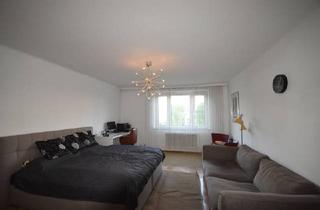 Wohnung mieten in Franz-Josef-Straße, 5020 Salzburg, "ANDRÄVIERTEL - Möbliertes großes ZIMMER in WG-Wohnung mit kleinem Balkon im Innenhof"