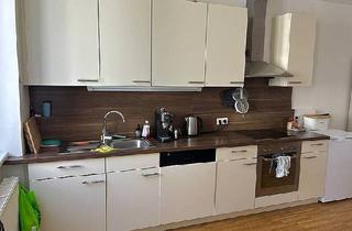 WG-Zimmer mieten in Erlachgasse 126, 1100 Wien, Helles 20m² großes Zimmer in 2er WG. Sanierter Altbau in ruhiger Lage. (leer vermietet)
