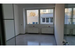 Büro zu mieten in Kolbegasse, 1230 Wien, Gewerbeobjekt: Büro mit Lagerbereich im OG, großer Lastenlift, Kühlgeräte