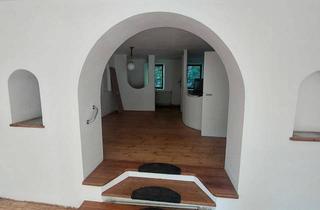 Wohnung mieten in Straßengelstraße 33, 8051 Graz, Geräumige 4-Zimmer Altbauwohnung mit Parkplatz