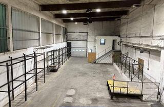 Büro zu mieten in 4600 Thalheim bei Wels, Große Lagerhalle mit Büro in Betriebsbaugebiet – mit Genehmigung für „Schlosserei“, Nähe Wels