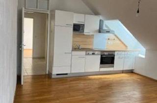 Wohnung kaufen in Leonhardstraße 48, 8010 Graz, ANLEGERWOHNUNG: Schöne Dachgeschosswohnung, in bester Stadtlage Nähe der Universitäten im Bezirk Graz Leonhard, gepflegt mit guter Ausstattung - 58.85m²