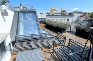 Penthouse kaufen in Stephansplatz, 1010 Wien, Dachtraum mit Whirlpool in Toplage | 107 m² Penthouse | Stephansdomblick von der 65 m² Dachterrasse