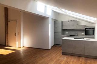 Wohnung mieten in Franz-Josef-Straße 18, 6130 Schwaz, Großzügige Dachgeschoßwohnung mitten im Stadtzentrum