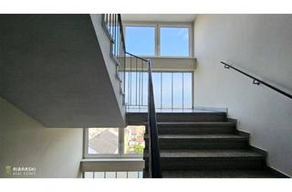 Penthouse kaufen in Zehnergasse, 2700 Wiener Neustadt, Fast wie ein Penthouse der 70er Jahre - großzügige Wohnung mit 4 Zimmern und drei Loggien - Garage inklusive