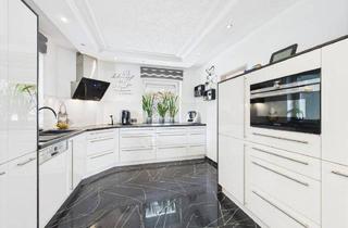 Haus kaufen in 9555 Glanegg, Großzügiges Wohnhaus mit Pool, Einliegerwohnung & Terrasse in Ruhelage - laufend modernisiert