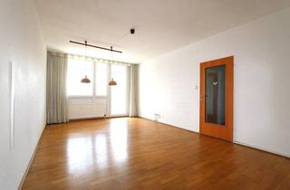 Wohnung kaufen in 2540 Bad Vöslau, Geräumige 3-Zimmer-Wohnung mit südostseitiger Loggia und Autoabstellplatz in Grünruhelage