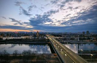 Wohnung mieten in Wagramer Straße 2, 1220 Wien, Luxury 3-BR Apartment w full city view +58m² Terrace | Concierge, Pool, Gym & Lounges | No Agent Fee