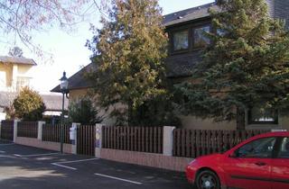 Einfamilienhaus kaufen in Traiskirchnerstraße, 2352 Gumpoldskirchen, Einfamilienhaus mit 3 Wohneinheiten und Garten in Gumpoldskirchen