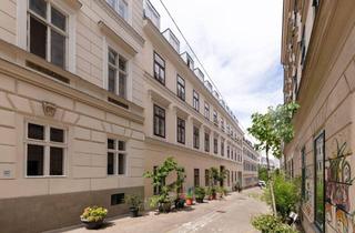 Wohnung kaufen in Myrthengasse, 1070 Wien, Myrthengasse: Wunderbar gemütliche Altbauwohnung in ruhiger Lage