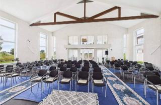 Gewerbeimmobilie kaufen in 2201 Gerasdorf, Versammlunghalle / Kirche und Verwaltungsgebäude- ab 4.523€ Kreditrate/ Monat