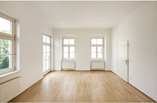 Wohnung kaufen in Halbgasse, 1070 Wien, Garten-/Hofseitige 2 Zimmer-Wohnung mit Balkon - befristet vermietet bis14.03.2026