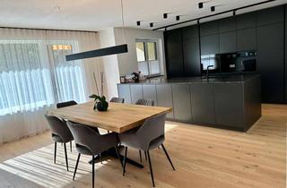 Wohnung kaufen in Paracelsusstraße 26, 6130 Schwaz, Vollmöblierte Top-sanierte ca. 100m2 Wohnung mit Loggia, Garagenabteil & Freistellplatz inklusive Kellerabteil in Schwaz