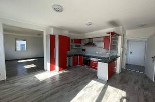 Wohnung mieten in 2700 Wiener Neustadt, Wunderschöne geräumige Dachterrassenwohnung mit super Ausblick auf Wiener Neustadt ab Nov.2025 zu vermieten