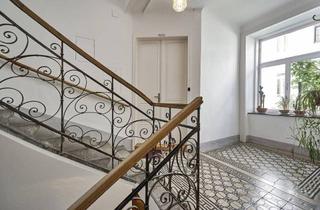 Wohnung kaufen in 1170 Wien, Preiswerte 2,5-Zimmer Wohnung mit Sanierungsbedarf in gepflegtem Altbau!