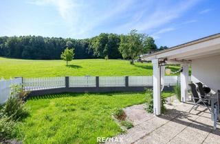 Wohnung kaufen in 5151 Nußdorf am Haunsberg, 4-Zimmer-Gartenwohnung mit Balkon, Kamin & modernisierter Ausstattung