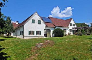 Haus kaufen in 8271 Bad Waltersdorf, Charmanter Vierkanthof mit großzügiger Wohnfläche, Pool im Atrium und Nebengebäude in idyllischer Lage