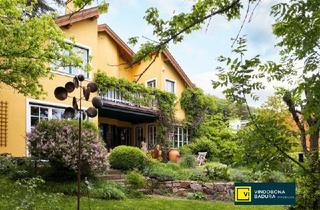 Villen zu kaufen in Neustift am Walde, 1190 Wien, Stadt trifft Land: Exklusive Villa mit Gartenidylle und Schwimmbiotop in Ruhelage