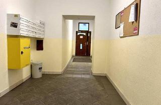 Wohnung kaufen in Haydnpark, 1120 Wien, Sanierungsbedürftige Altbauwohnung in ruhiger Seitengasse – WG-tauglich, teilbares Wohnzimmer - Nähe U4 und U6