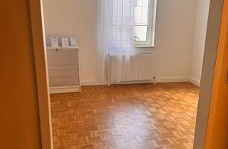 Garagen mieten in 3430 Tulln an der Donau, Heller Therapieraum mit Küche und WLAN in Tulln