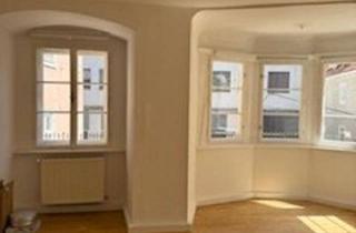 Wohnung mieten in Bindergasse, 8010 Graz, Charmante 2-Zimmer Altbauschönheit in Graz - Gepflegt, mit Einbauküche und Viel Licht!
