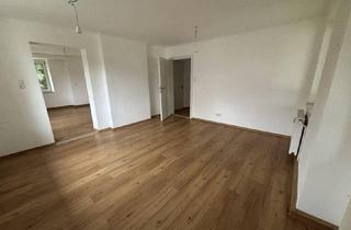 Wohnung mieten in Schweigerstraße, 4400 Steyr, WOHNGENUSS PUR: praktisch geschnittene 2-Raum Wohnung in ruhiger und zentrumsnaher Lage! Preiswert mit heller Raumaufteilung, ebenerdiger Dusche und hochwertigem Zustand!
