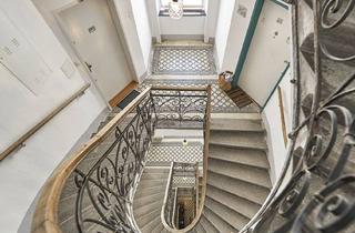Wohnung kaufen in 1170 Wien, Attraktiver Rohdachboden im Herzen Hernals´