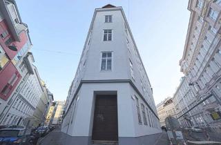 Wohnung kaufen in Skodagasse, 1080 Wien, Nähe Altes AKH und Rathaus - Unbefristet vermietete 2 Zimmer Wohnung