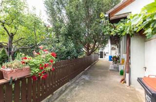 Haus kaufen in 7122 Gols, Platz für Ideen, Raum für Träume- Haus mit 2 Wohneinheiten und mit großem Garten in Gols