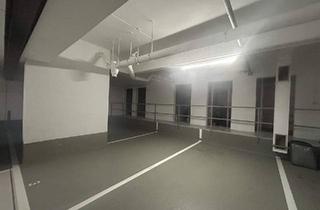 Gewerbeimmobilie mieten in Hackenberggasse, 1190 Wien, Garagen-Stellplatz zwischen Krottenbachstraße und Hackenberggasse