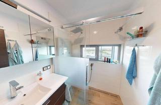 Wohnung kaufen in 1100 Wien, Moderne 2-Zimmer-Eigentumswohnung mit Westterrasse, Fernblick & Vollmöblierung - sofort bezugsbereit!