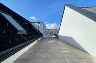 Wohnung kaufen in 5204 Straßwalchen, Lichtdurchflutete 2-Zimmer-Dachgeschoßwohnung mit großer Terrasse und Balkon