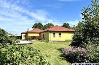 Haus kaufen in Schafwiesenstraße, 4600 Wels, Großzügiges Anwesen mit 2 Bungalow Wohneinheiten und Nebengebäude