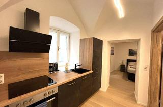 Wohnung kaufen in 6060 Hall in Tirol, Wunderschöne 2-Zimmerwohnung in kernsaniertem Stadthaus in top Lage