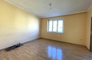 Wohnung kaufen in Lienfeldergasse, 1160 Wien, Sanierungsbedürftige 2 Zimmer Wohnung in S-Bahn-Nähe - KEIN LIFT!