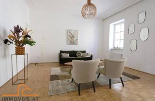 Wohnung kaufen in 1070 Wien, Gelegenheit: 4-Zimmer-Altbau MIT Balkon an der Grenze 7./8 im 2. Lift-Stock