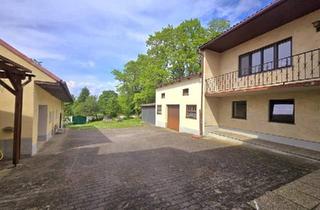 Haus kaufen in 2020 Hollabrunn, 4.361m² Bauland in toller Lage für Ihre Ideen! -- Liegenschaft mit zwei separaten Wohneinheiten, Nebengebäude, Innenhof