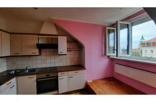 Wohnung kaufen in 1130 Wien, DACHGESCHOSSWOHNUNG MIT SCHÖNER AUSSICHT - SANIERUNGSBEDÜRFTIG IN GENERALSANIERTEM GEBÄUDE