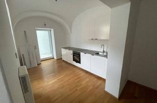 Wohnung mieten in Schloßberg, 8010 Graz, Graz-Geidorf: 3-Zimmer-Terrassenwohnung mit Lift und Parkplatz! Neu sanierter Altbau -ERSTBEZUG!