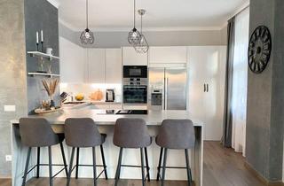 Wohnung kaufen in 4053 Haid, Renovierte Gartenwohnung mit 386 m² Eigengarten, Balkon und zwei Stellplätzen - Nähe Haid-Center