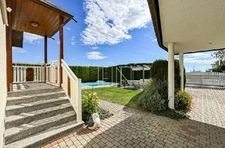 Villen zu kaufen in 2332 Hennersdorf, Einfamilienhaus mit Pool, Wellness & großem Garten in Hennersdorf