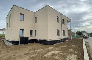 Wohnung kaufen in 5270 Mauerkirchen, Erstbezug: Traumwohnung mit Balkon & 2 Stellplätzen in Mauerkirchen!