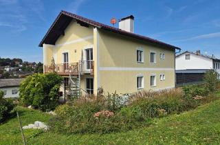 Haus kaufen in Mitterberg 27, 4491 Niederneukirchen, Ein- bzw. Zweifamilienhaus in Niederneukirchen! 235 m² WNFL, vollunterkellert inkl. Doppelgarage, 1113 m² Grundfläche! Nähe Ortszentrum!