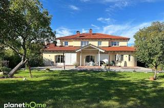 Einfamilienhaus kaufen in 2540 Bad Vöslau, Mondäne Residenz mit Gästehaus + 4 Garagen