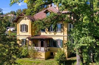 Villen zu kaufen in 9220 Velden am Wörther See, Jahrhundertwende-Villa auf parkähnlichem Grundstück im Zentrum