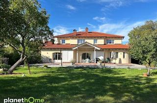 Einfamilienhaus kaufen in 2540 Bad Vöslau, Mondäne Residenz mit Gästehaus + 4 Garagen