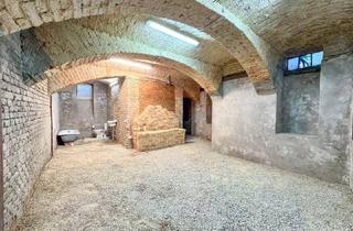 Gewerbeimmobilie kaufen in Hütteldorfer Straße, 1140 Wien, Magazin mit 35,36 m2 Nutzfläche, Nähe Hütteldorfer Straße!