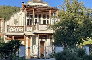 Haus kaufen in 8264 Großhartmannsdorf, Märchenhaftes Ferienhaus mit großem Garten und Aussichtsterrasse in Szigliget am Balaton