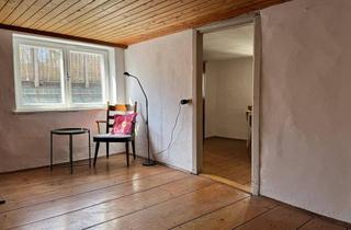 Wohnung mieten in Residenzplatz, 5020 Salzburg, Suche neuen MieterIn für gemütliche Altstadtwohnung